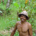  Balischer Bauer bei der Feldarbeit 