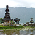  Ulun Danu Tempel am Bratansee 